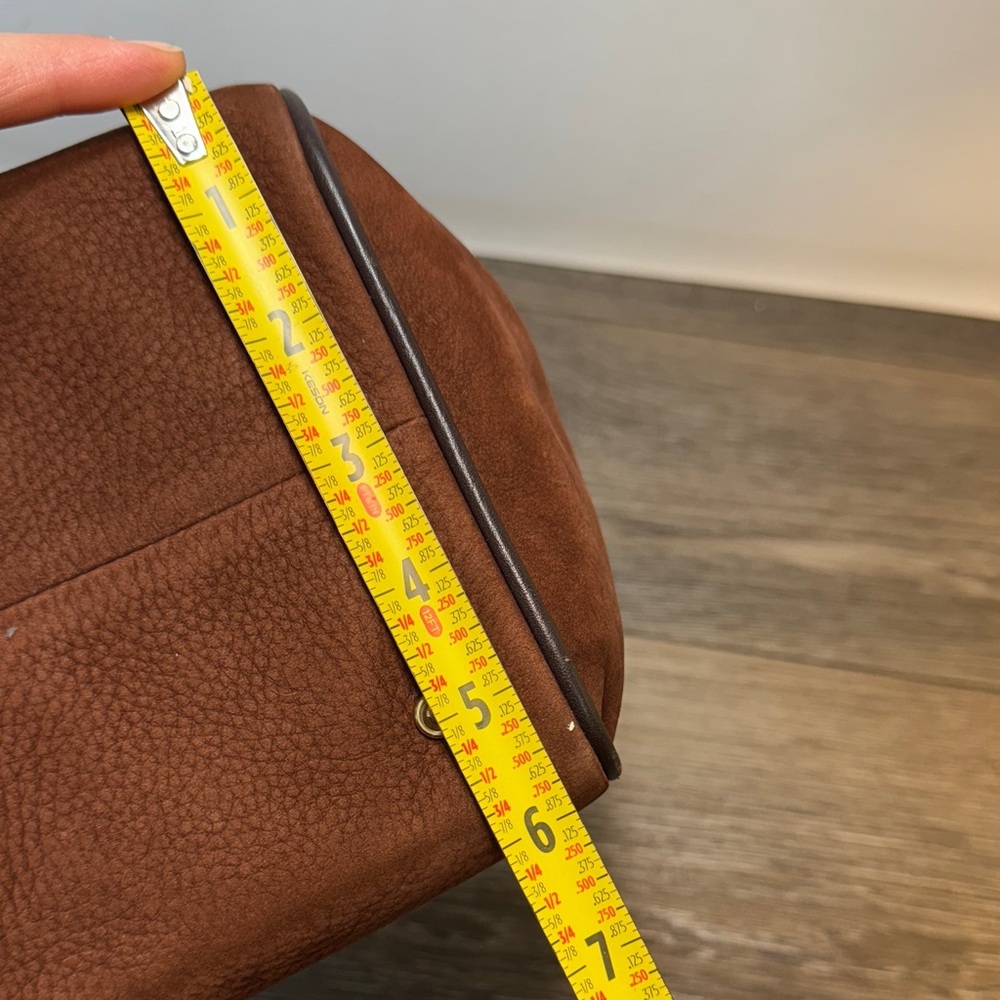 Dooney&Bourke Elegant Brown Leather Tote Bag - Picture 10 of 11